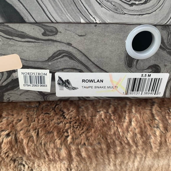 Jeffrey Campbell Rowlan Bootie Taupe Snakeskin - Picture 13 of 13